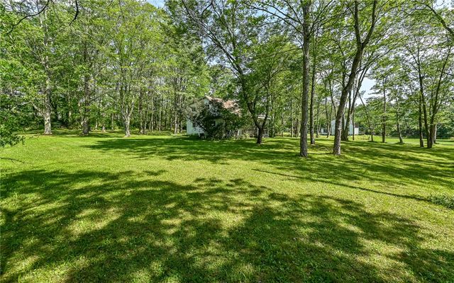 184 Mount Pleasant Rd, Marshall, PA 15086