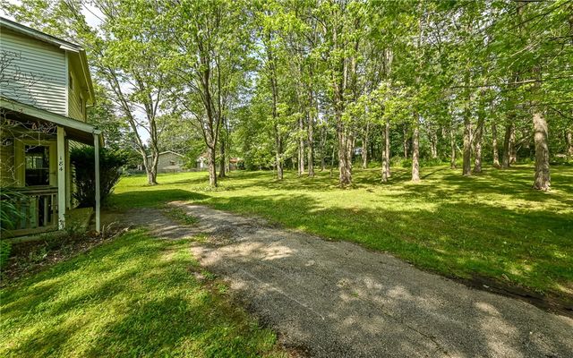 184 Mount Pleasant Rd, Marshall, PA 15086