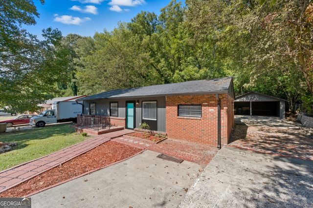 2541 Santa Barbara Drive NW, Atlanta, GA 30318