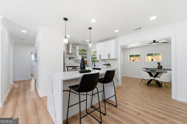 2541 Santa Barbara Drive NW, Atlanta, GA 30318