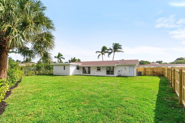 2433 Palm Road, West Palm Beach, FL 33406