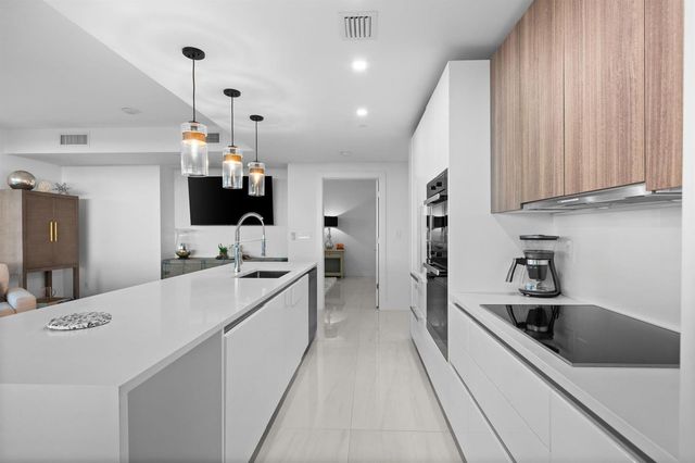 730 N Ocean Boulevard 701, Pompano Beach, FL 33062
