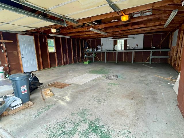 321 Broadway Street, Glendale, SC 29346