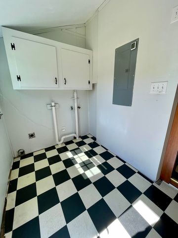 321 Broadway Street, Glendale, SC 29346