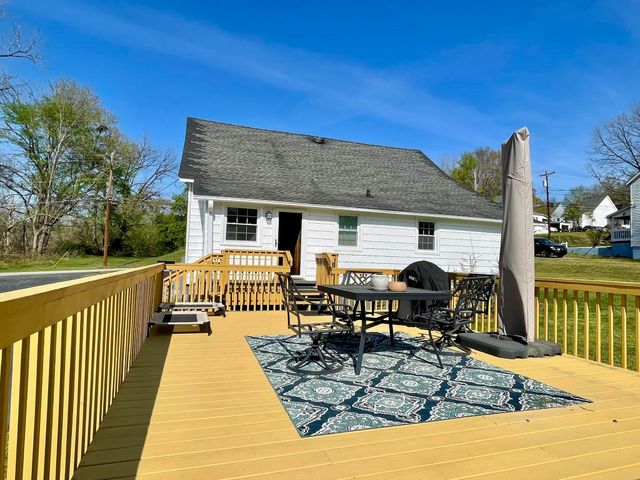 321 Broadway Street, Glendale, SC 29346