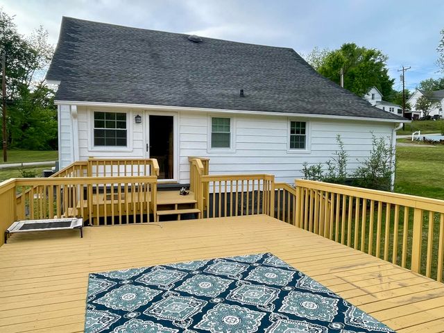 321 Broadway Street, Glendale, SC 29346