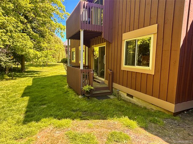 113 Sterling Street 113, Beacon, NY 12508