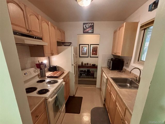 113 Sterling Street 113, Beacon, NY 12508