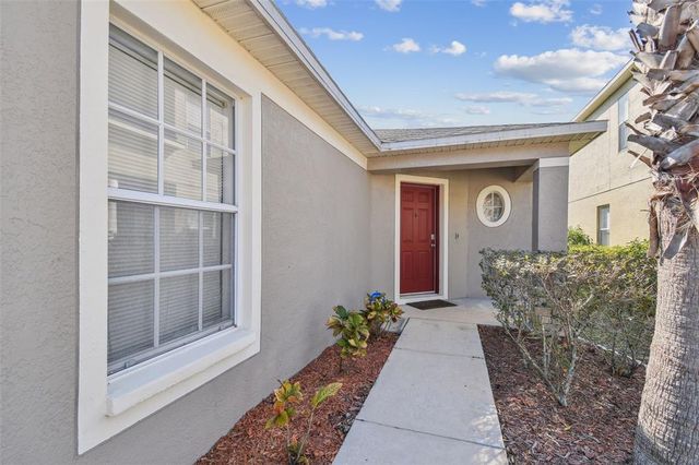 8133 CANTERBURY LAKE BOULEVARD, Tampa, FL 33619