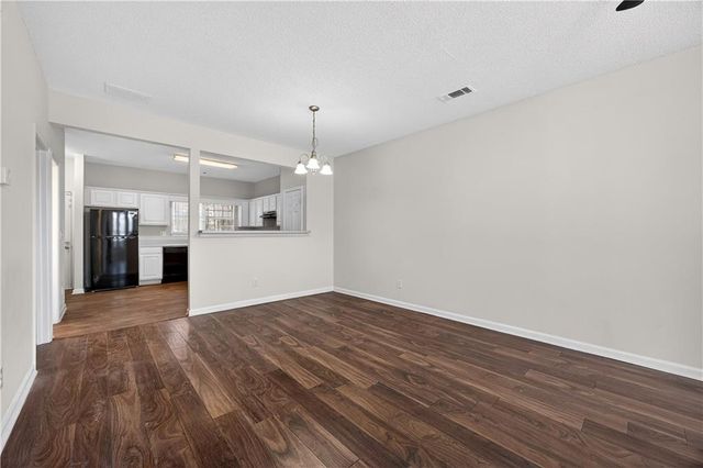 7614 Creekside Lane, Riverdale, GA 30296