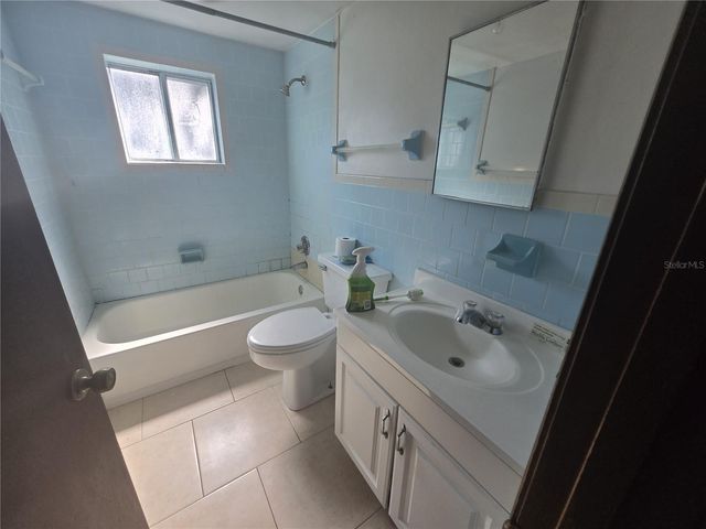 171 N PUTNAM GROVE ROAD, Oak Hill, FL 32759