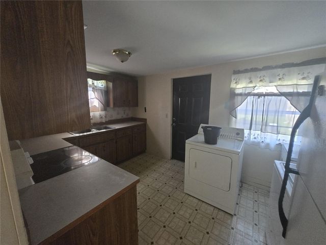 171 N PUTNAM GROVE ROAD, Oak Hill, FL 32759