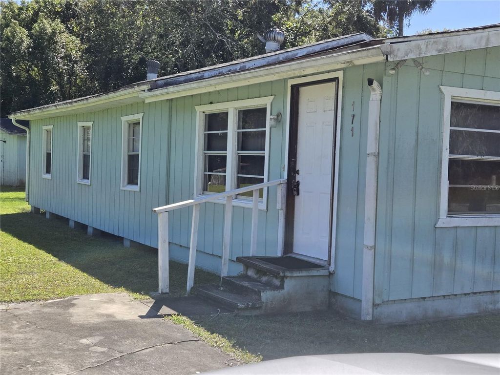 171 N PUTNAM GROVE ROAD, Oak Hill, FL 32759