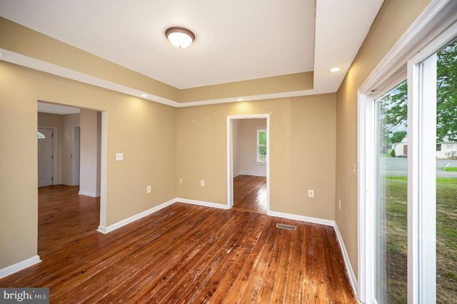 23202 VILLAGE RD, Unionville, VA 22567