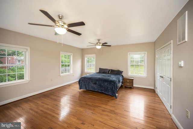 23202 VILLAGE RD, Unionville, VA 22567