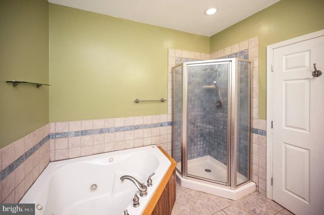 23202 VILLAGE RD, Unionville, VA 22567