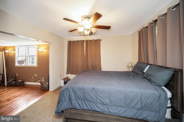 23202 VILLAGE RD, Unionville, VA 22567