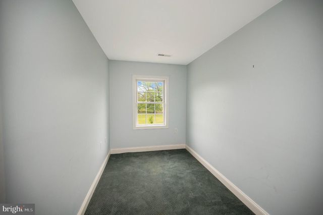 23202 VILLAGE RD, Unionville, VA 22567