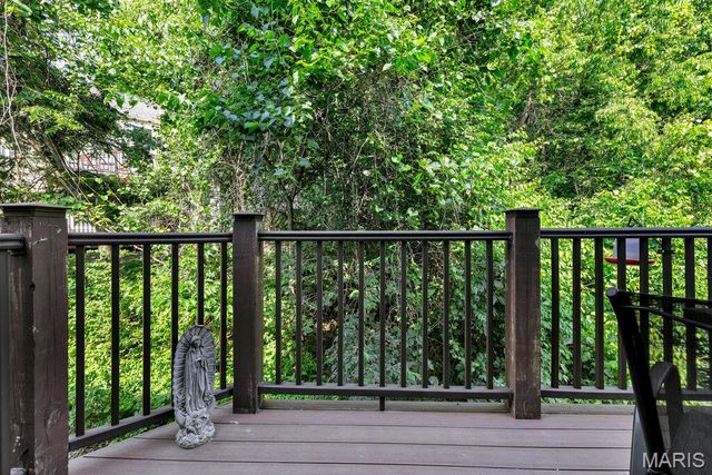 665 Highview Circle Drive, Ballwin, MO 63021