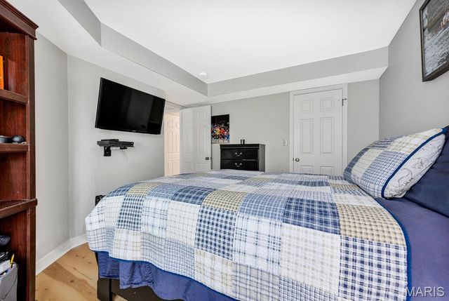 665 Highview Circle Drive, Ballwin, MO 63021