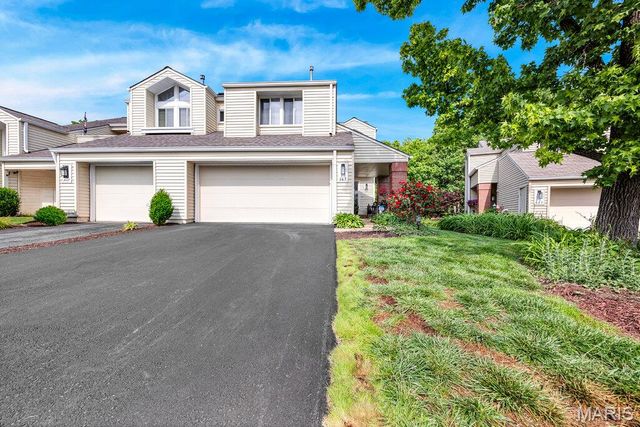 665 Highview Circle Drive, Ballwin, MO 63021