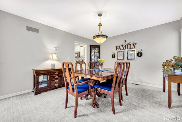 665 Highview Circle Drive, Ballwin, MO 63021