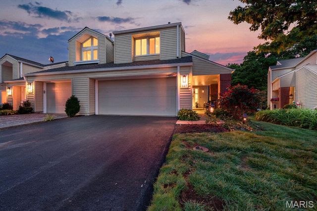 665 Highview Circle Drive, Ballwin, MO 63021