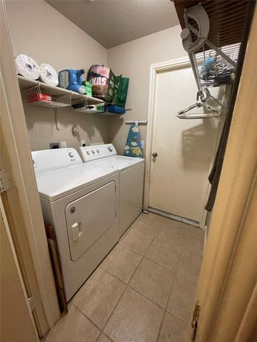 411 Estate DR, Hutto, TX 78634