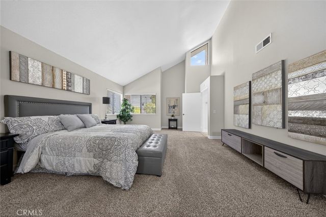 26 Claret 40, Irvine, CA 92614