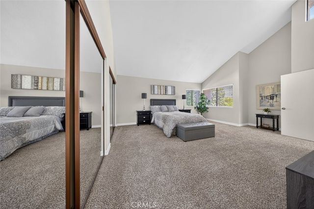 26 Claret 40, Irvine, CA 92614