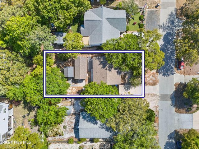 220 NE 33rd Street, Oak Island, NC 28465