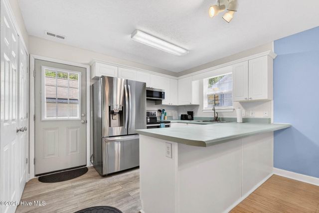 220 NE 33rd Street, Oak Island, NC 28465