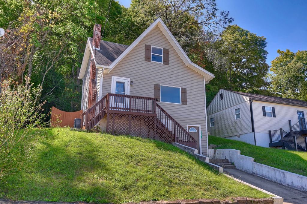 623 Cleveland Avenue, Taylor Mill, KY 41015
