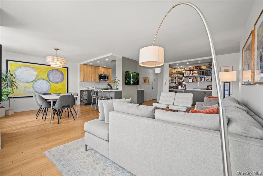 2500 Johnson Avenue 11P, Bronx, NY 10463 — photo 3
