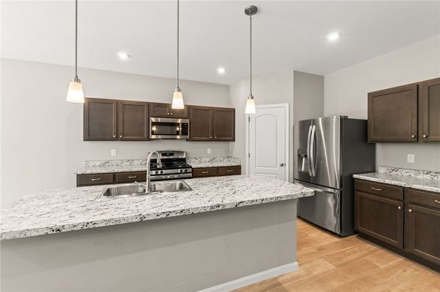 1189 Heathgate Way, Fairborn, OH 45324