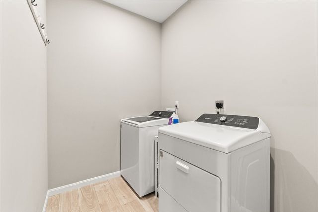 1189 Heathgate Way, Fairborn, OH 45324