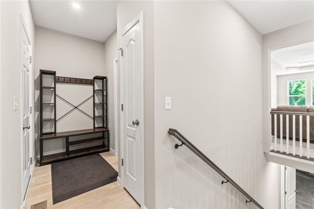 1189 Heathgate Way, Fairborn, OH 45324