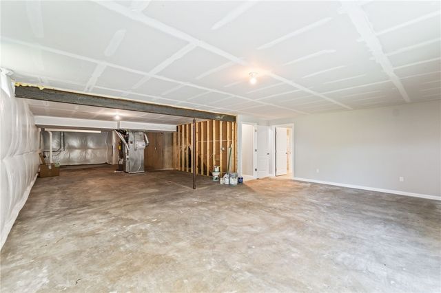 1189 Heathgate Way, Fairborn, OH 45324