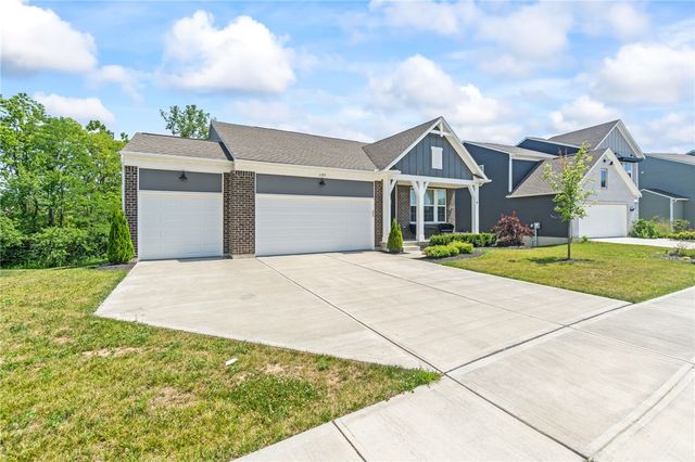 1189 Heathgate Way, Fairborn, OH 45324