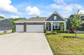 1189 Heathgate Way, Fairborn, OH 45324