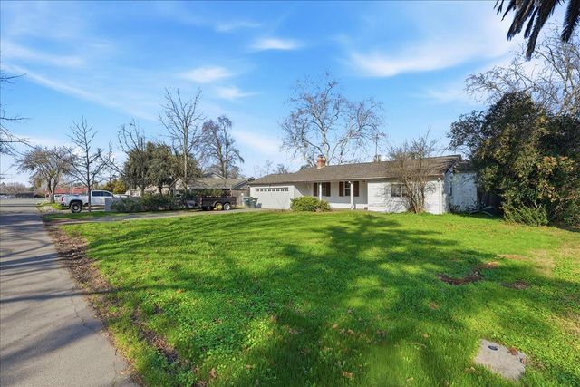 2631 Tioga Way, Sacramento, CA 95821
