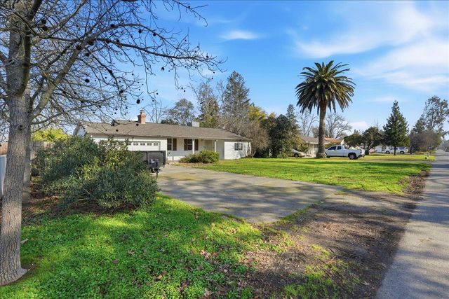 2631 Tioga Way, Sacramento, CA 95821