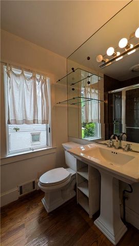 4300 Rickenbacker Way NE, Atlanta, GA 30342