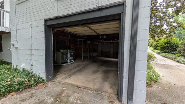 4300 Rickenbacker Way NE, Atlanta, GA 30342