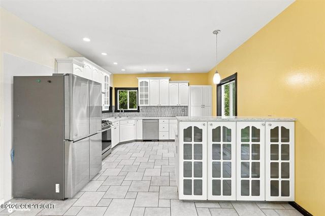 1825 S Creekside Drive, Wasilla, AK 99654