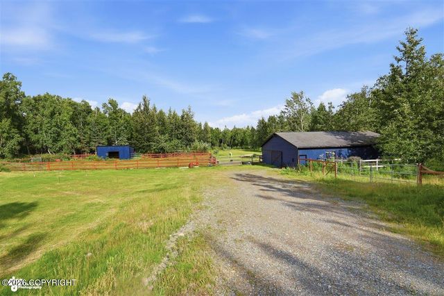 1825 S Creekside Drive, Wasilla, AK 99654