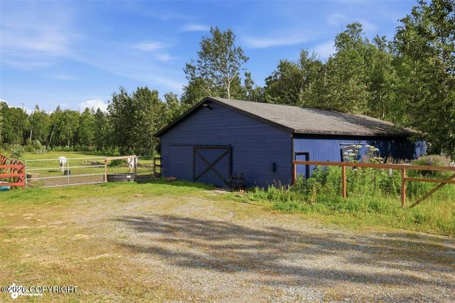 1825 S Creekside Drive, Wasilla, AK 99654