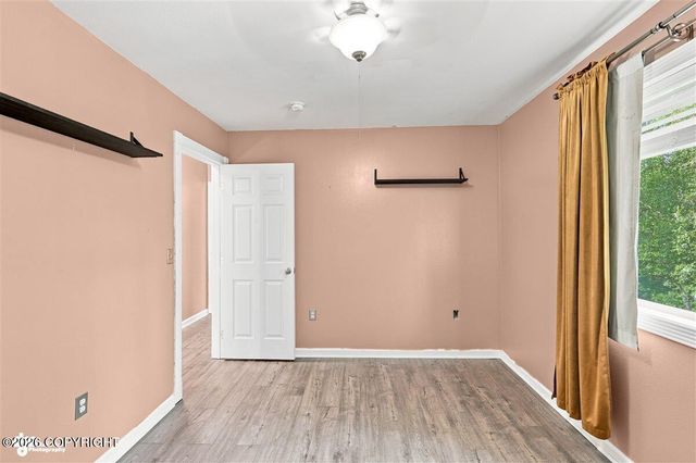1825 S Creekside Drive, Wasilla, AK 99654