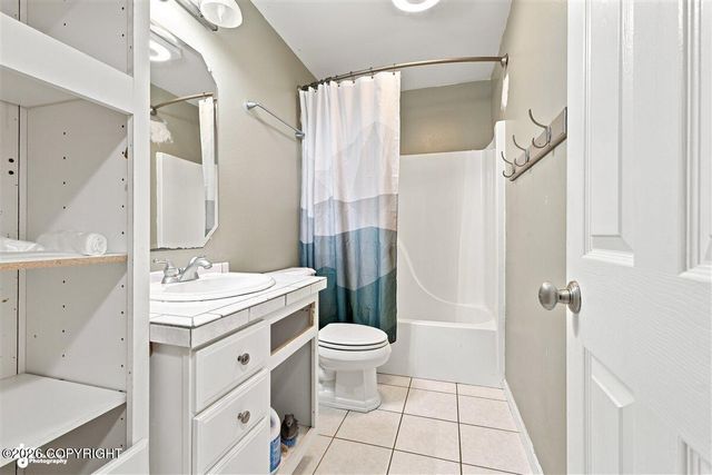 1825 S Creekside Drive, Wasilla, AK 99654
