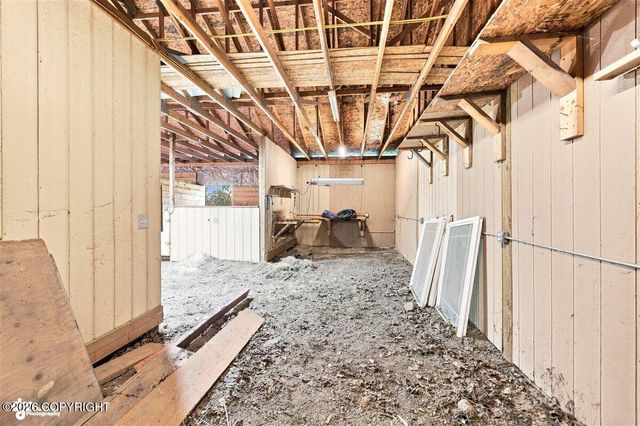 1825 S Creekside Drive, Wasilla, AK 99654
